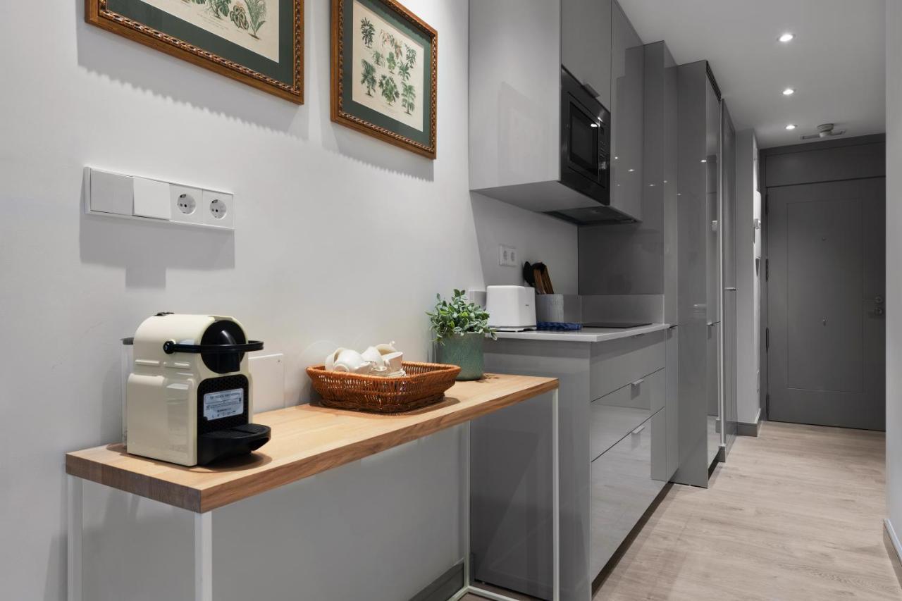 2 Bedrooms 1 Bathroom Furnished - Justicia - Executive Style - Mintystay Madrid Exteriör bild