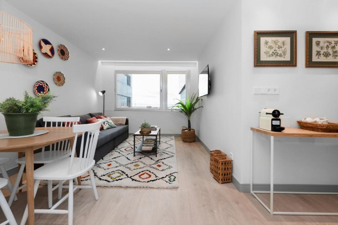 2 Bedrooms 1 Bathroom Furnished - Justicia - Executive Style - Mintystay Madrid Exteriör bild
